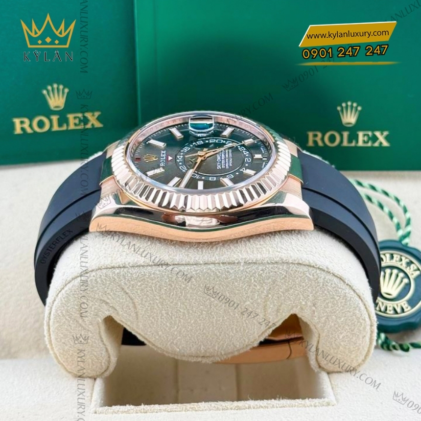Kỳ Lân Luxury rolex sky dweller 326235 0006 2 Đồng hồ Rolex Sky Dweller mặt xám dây cao su 326235-0006