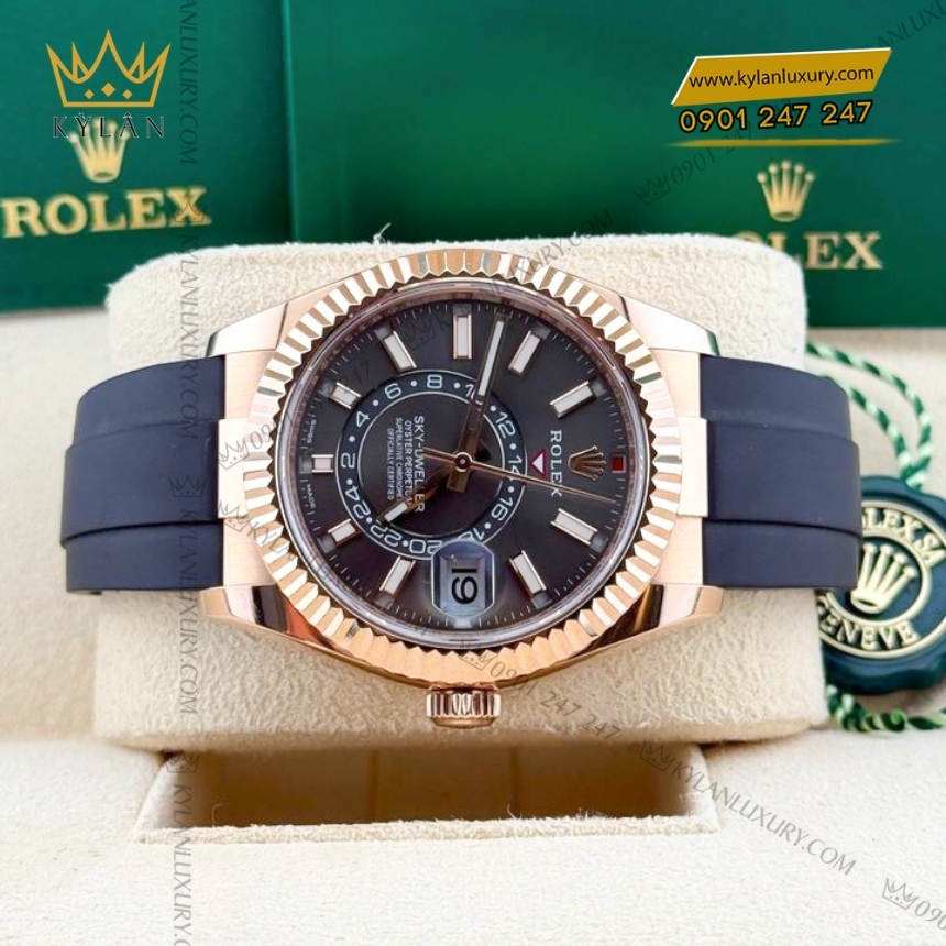 Kỳ Lân Luxury rolex sky dweller 326235 0006 3 Đồng hồ Rolex Sky Dweller mặt xám dây cao su 326235-0006