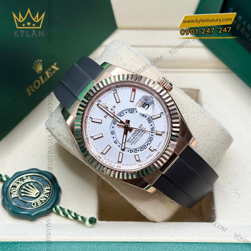 Kỳ Lân Luxury rolex sky dweller vang everose 18ct m326235 0004 4 Đồng hồ Rolex Sky Dweller mặt trắng dây cao su 326235-0004