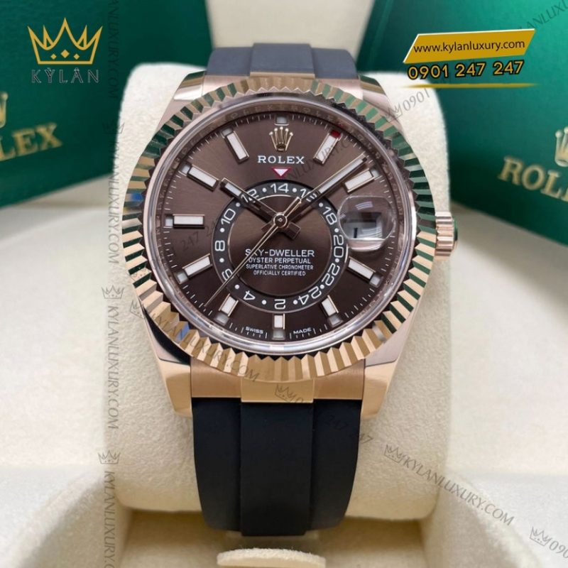 Đồng hồ Rolex Sky Dweller chocolate dây cao su 326235-0005