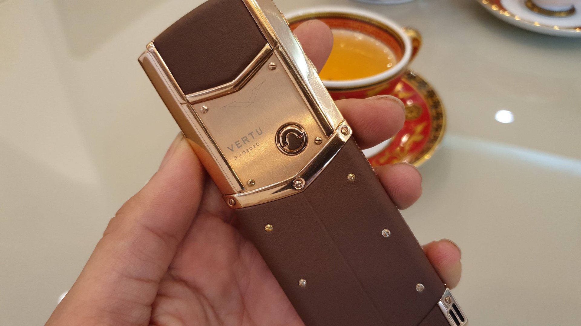 Kỳ Lân Luxury 160802e8 54ea 4e46 b11a c38f4d9cfd8e Vertu Signature S Vàng Gold ruột nguyên bản