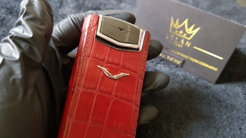 Kỳ Lân Luxury 1cf848ba7e5f8601df4e98 1 Vertu Signature S Clous De Paris