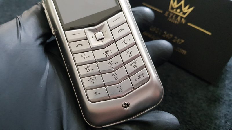 Kỳ Lân Luxury 572620762d38d6668f29 1 Vertu Constellation 2008 da xanh