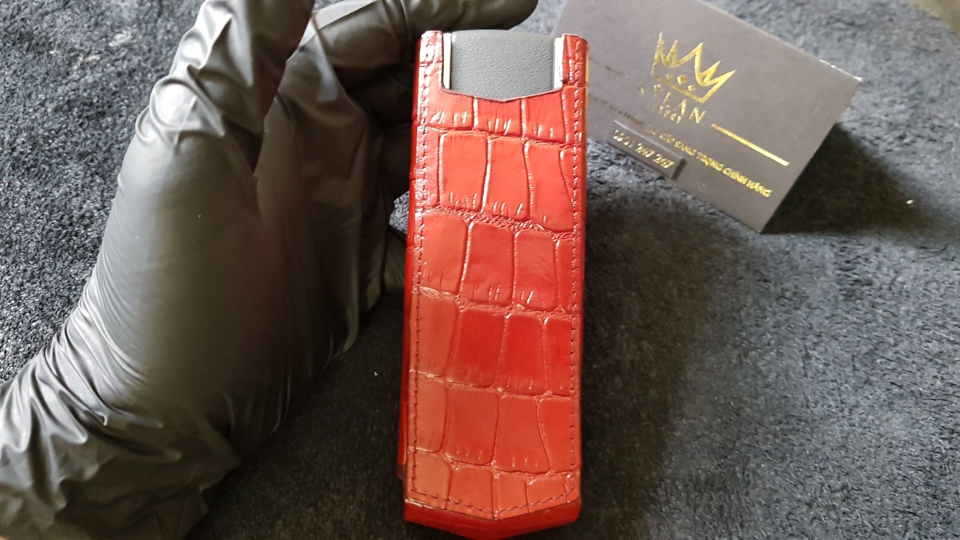 Kỳ Lân Luxury 8fab353cf8e600b859f7104 Vertu Signature S Clous De Paris