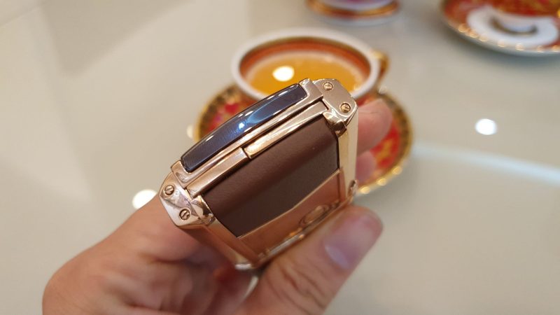 Kỳ Lân Luxury afbcb4fd ef1b 4e71 9e29 89a3f33ce82e 1 Vertu Signature S Vàng Gold ruột nguyên bản