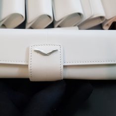 Bao da Vertu S White zin hãng