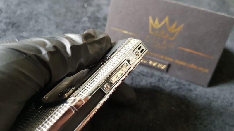 Kỳ Lân Luxury c4cf0d67c0bd38e361ac90 1 Vertu Signature S Clous De Paris