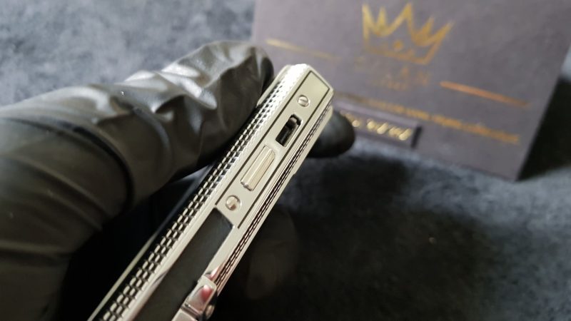 Kỳ Lân Luxury c5d3bd7b70a188ffd1b088 1 Vertu Signature S Clous De Paris