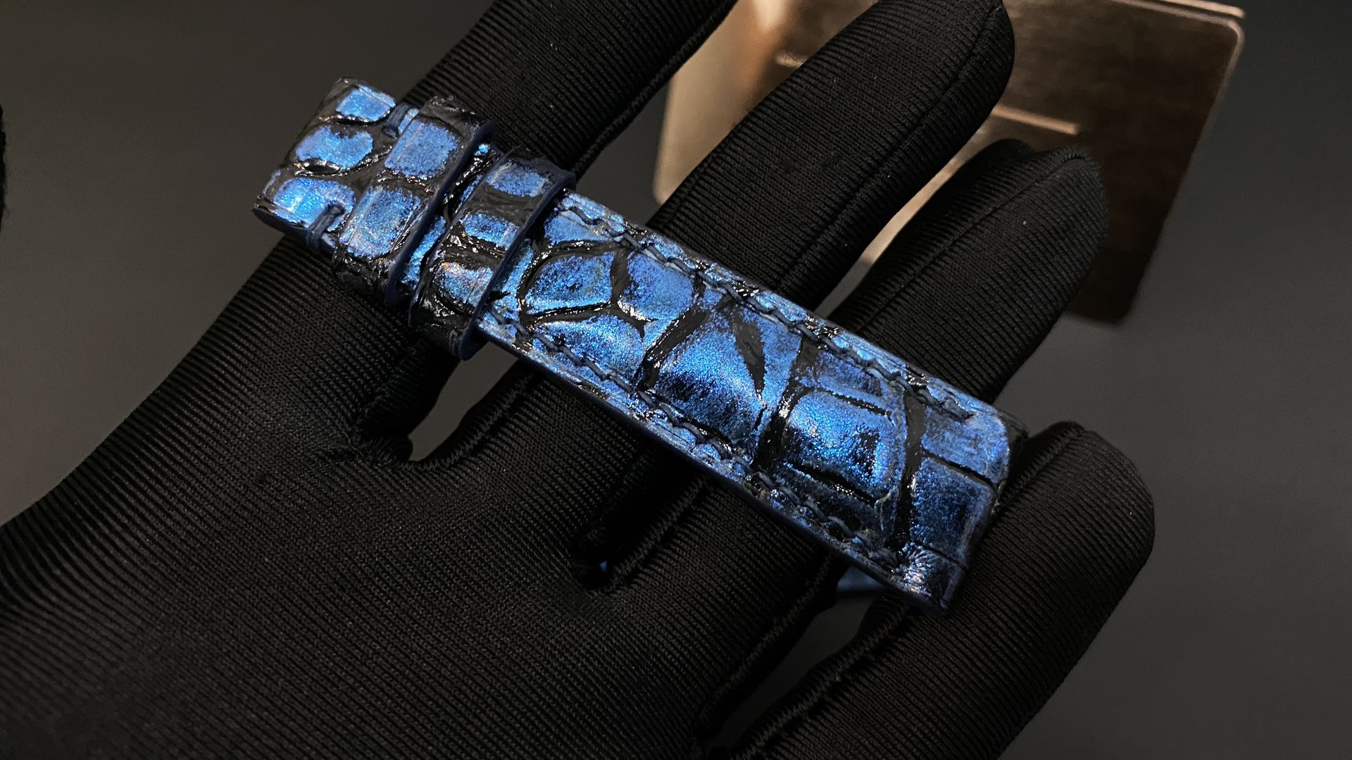 Kỳ Lân Luxury day dong ho aligator blue 1 Dây đồng hồ Aligator Blue