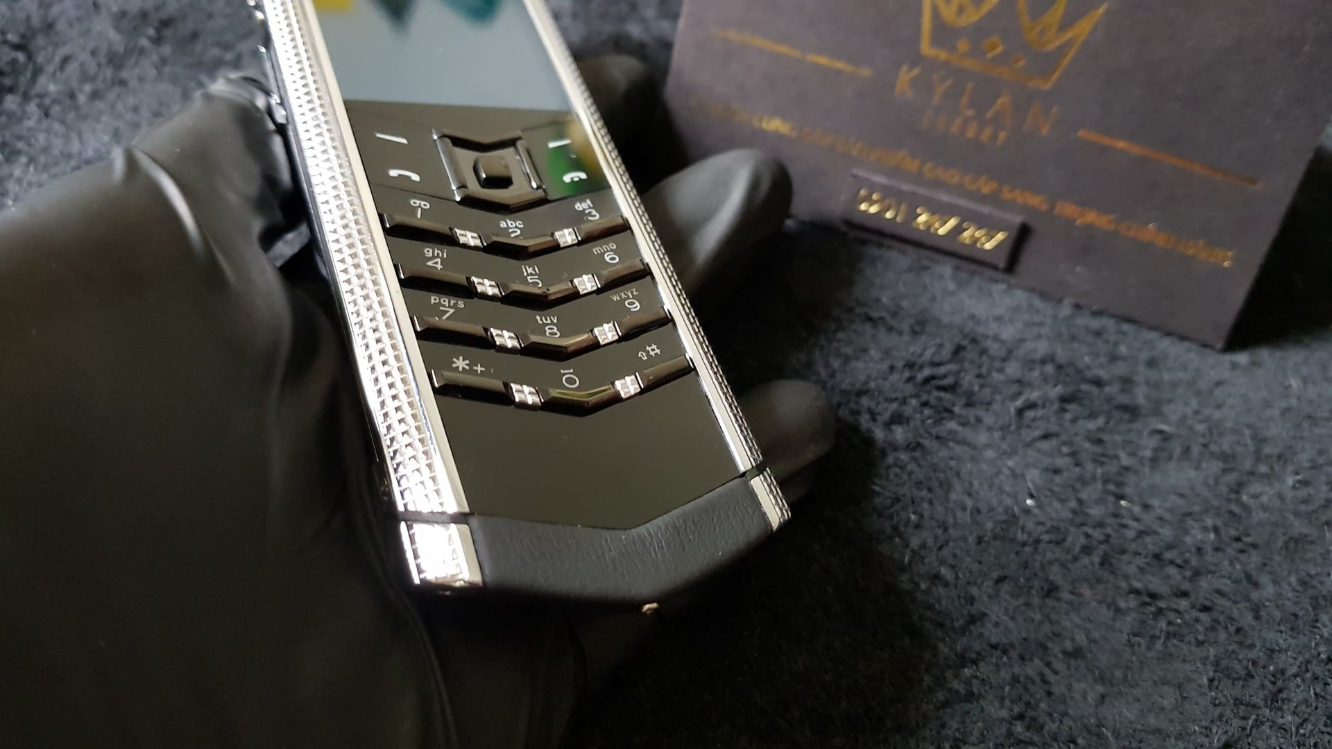 Kỳ Lân Luxury e8f4b65d7b8783d9da9685 Vertu Signature S Clous De Paris