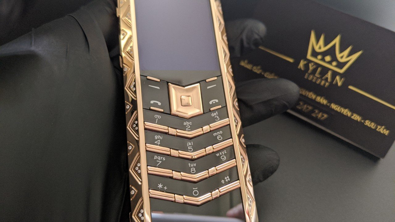 Kỳ Lân Luxury f29f679ec46f3f31667e Vertu Signature S Gold Vàng Khối 750 Chế Tác Rolls-Royce Limited Edition
