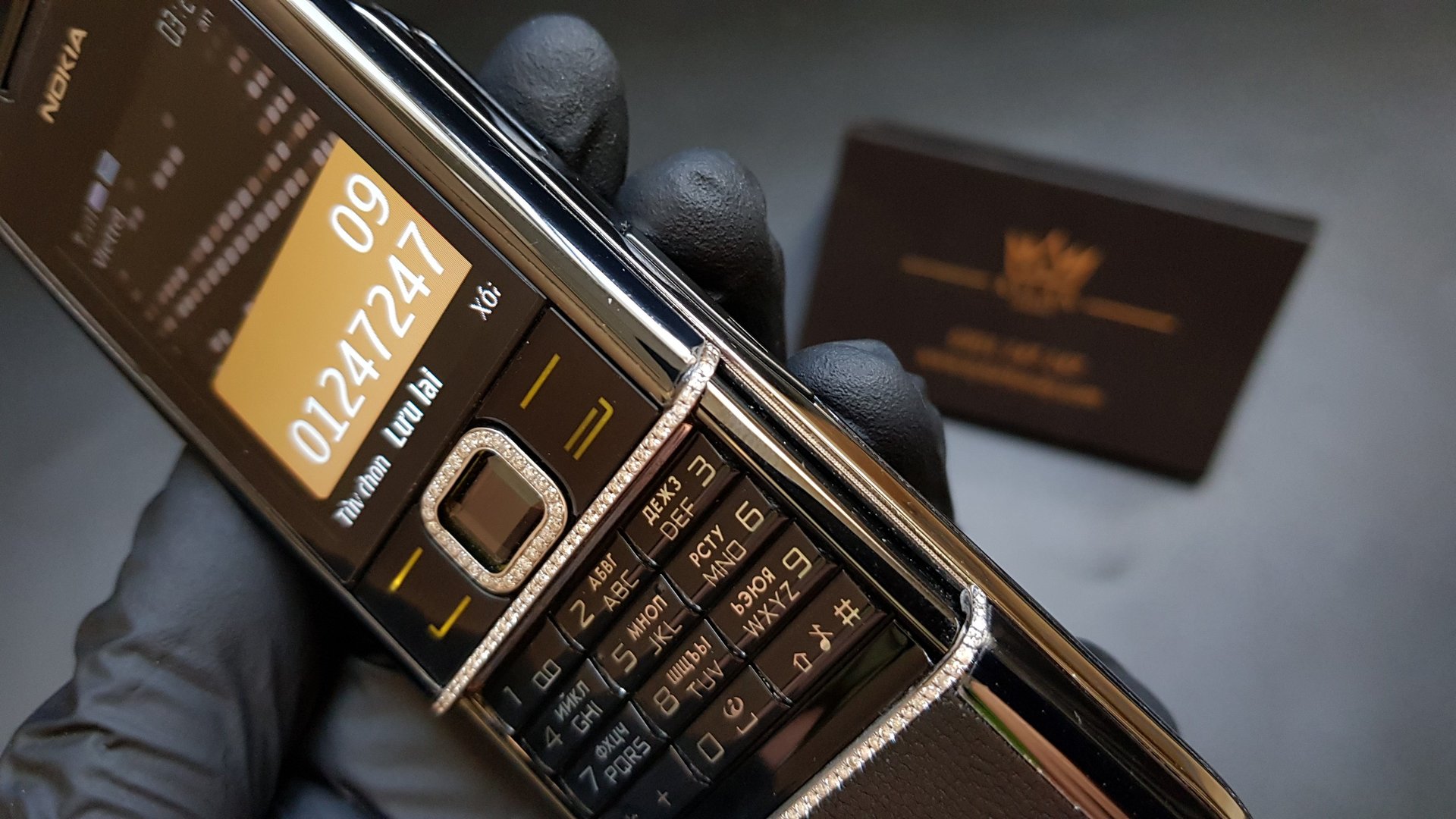 Kỳ Lân Luxury nokia 8800 arte sapphire dinh kim cuong 19 Nokia 8800 Arte Sapphire đính kim cương