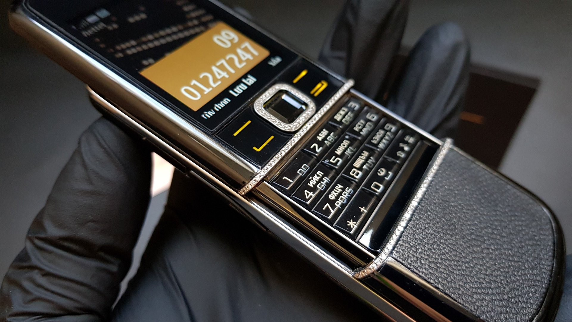 Kỳ Lân Luxury nokia 8800 arte sapphire dinh kim cuong 25 Nokia 8800 Arte Sapphire đính kim cương