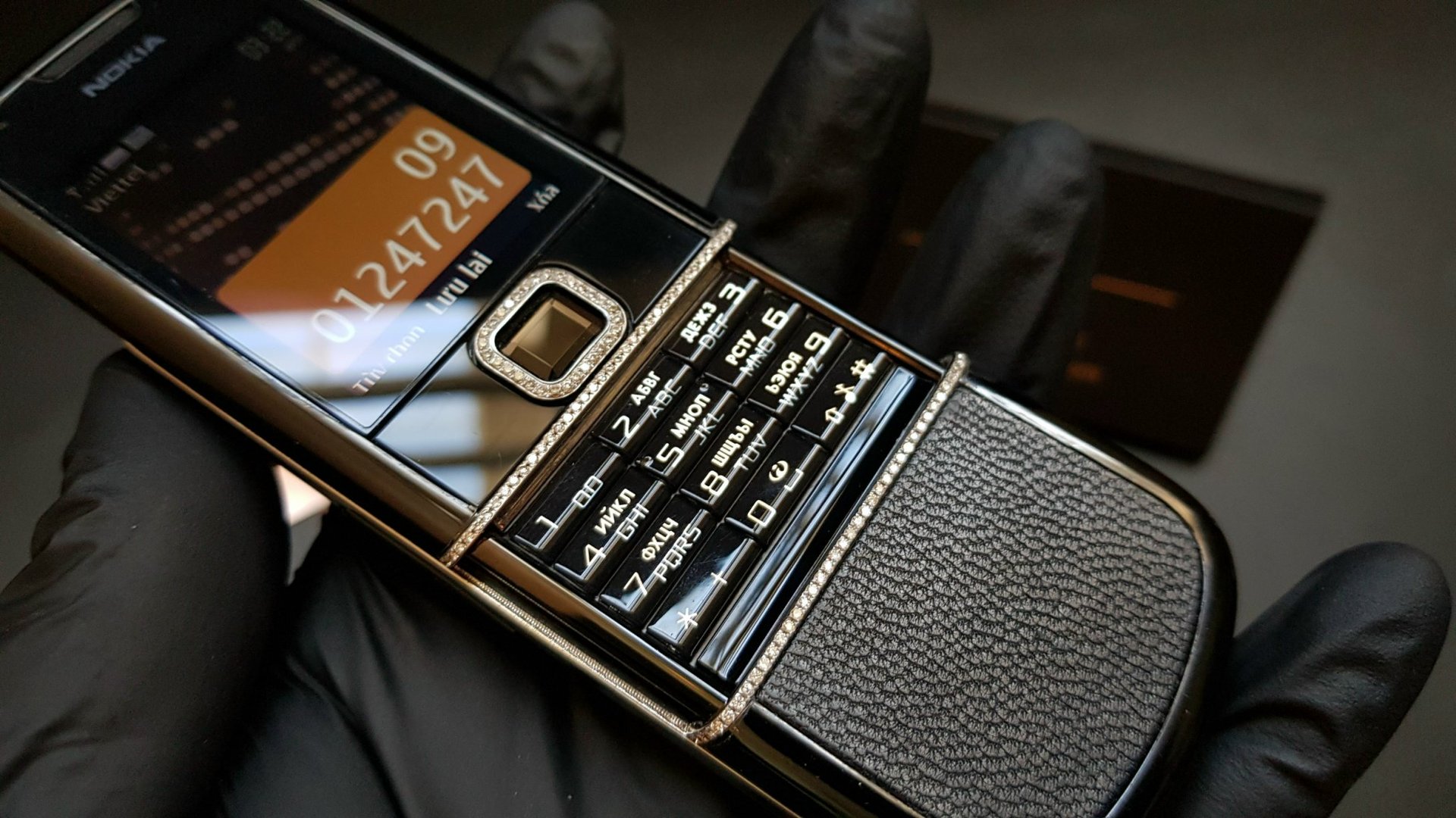 Kỳ Lân Luxury nokia 8800 arte sapphire dinh kim cuong 27 Nokia 8800 Arte Sapphire đính kim cương