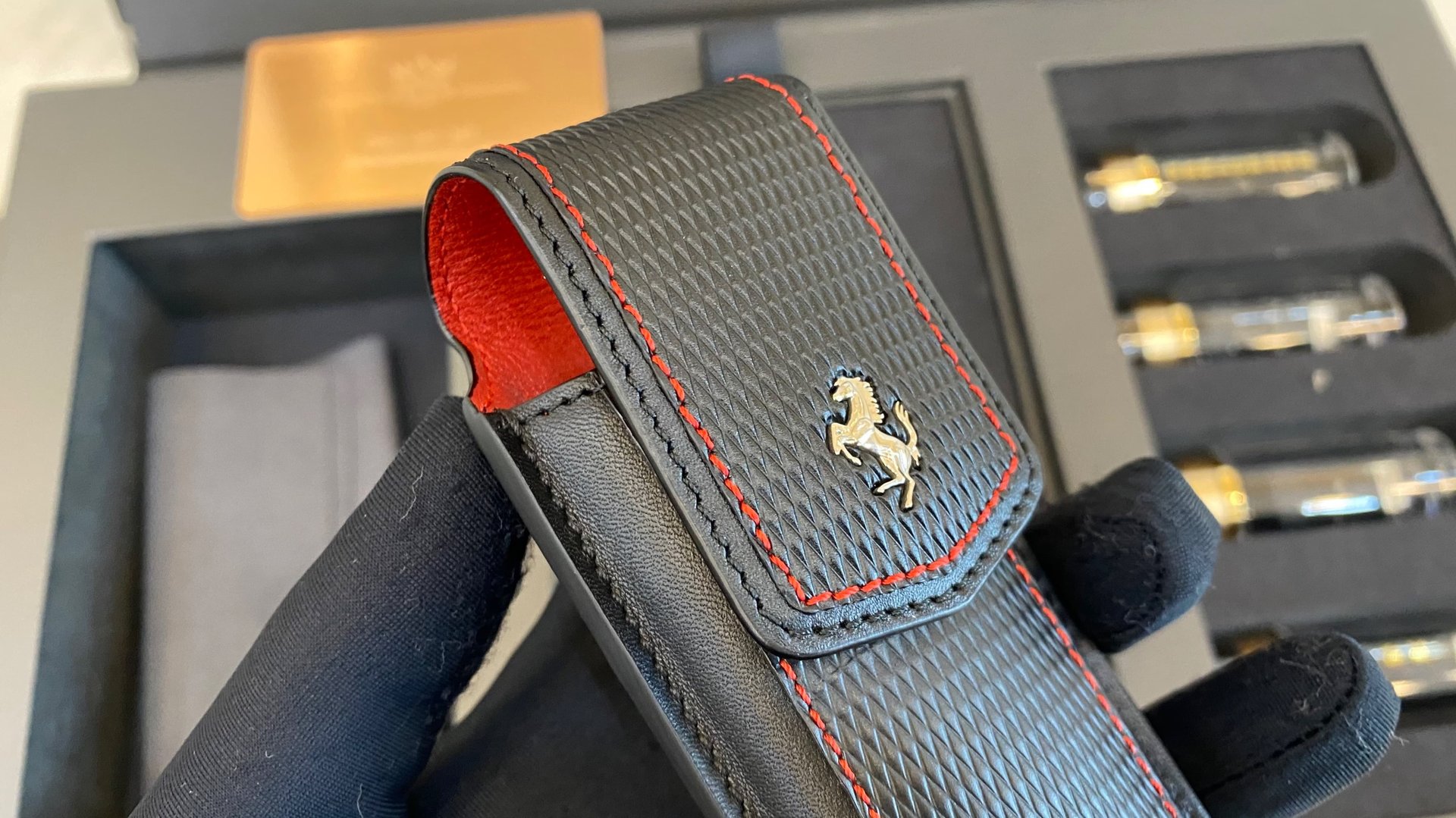 Kỳ Lân Luxury thuo c la die n tu vertu vertu pod system 38 2 Thuốc lá điện tử Vertu - Vertu Pod System