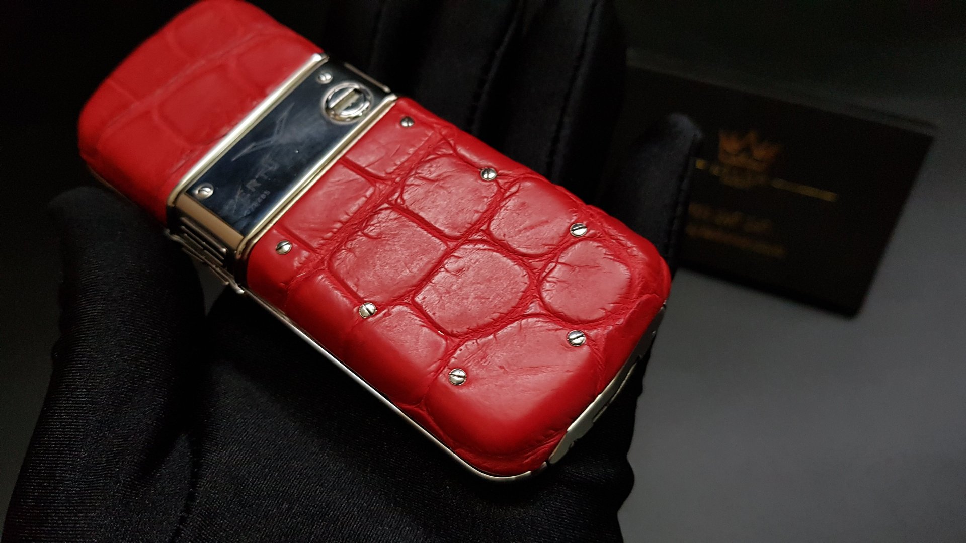 Kỳ Lân Luxury vertu constellation da do 15 Vertu Constellation da đỏ đẹp 99%