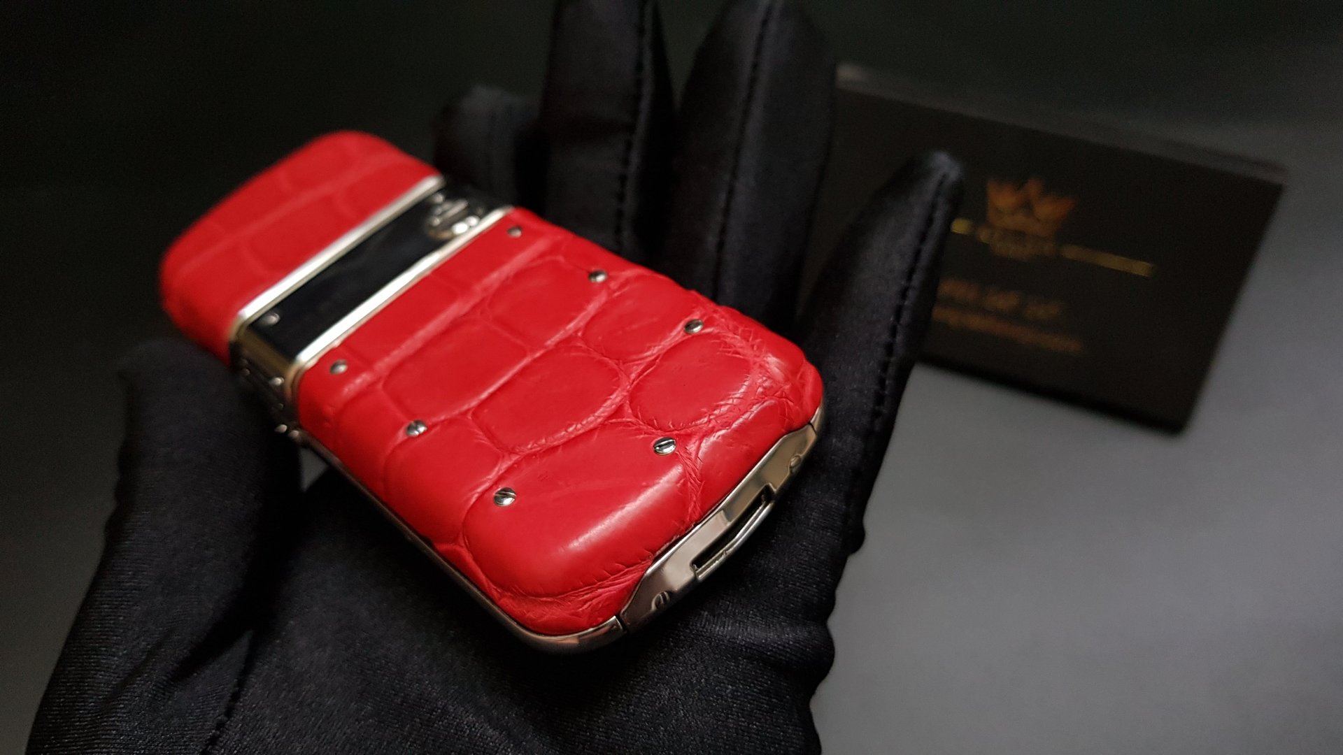 Kỳ Lân Luxury vertu constellation da do 16 Vertu Constellation da đỏ đẹp 99%