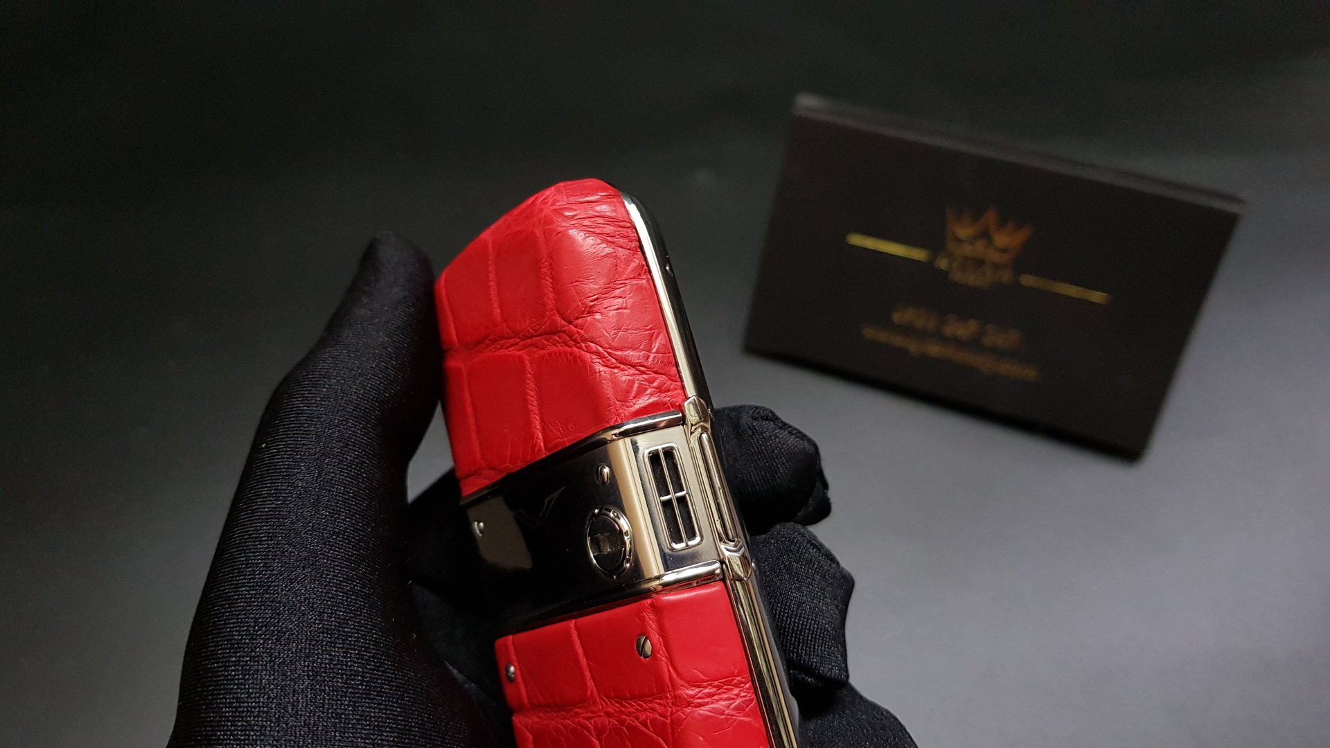 Kỳ Lân Luxury vertu constellation da do 20 Vertu Constellation da đỏ đẹp 99%
