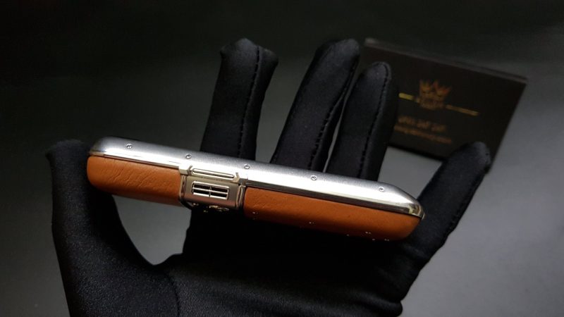 Vertu Constellation bọc da Nâu