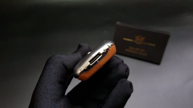 Vertu Constellation bọc da Nâu