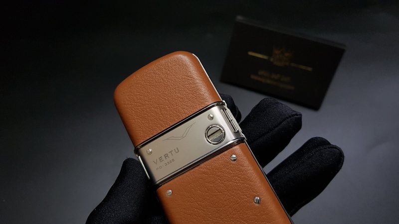 Vertu Constellation bọc da Nâu