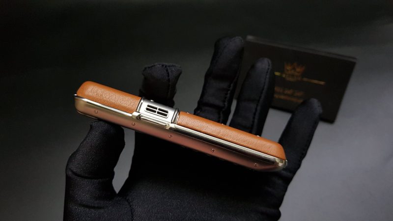 Vertu Constellation bọc da Nâu