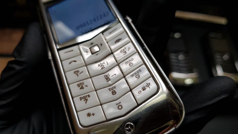 Kỳ Lân Luxury vertu constellation da trang 12 1 Vertu Constellation da trắng