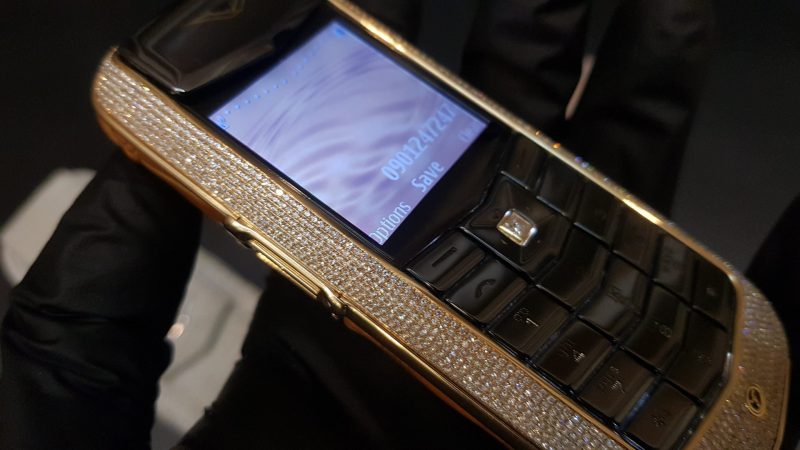 Kỳ Lân Luxury vertu constellation dinh full kim cuong da van ca sau 10 1 Vertu Constellation đính full kim cương da vân cá sấu