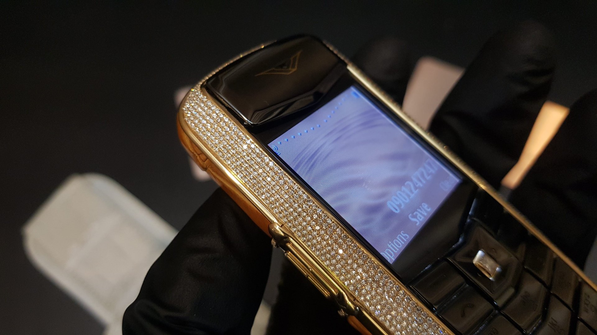 Kỳ Lân Luxury vertu constellation dinh full kim cuong da van ca sau 18 Vertu Constellation đính full kim cương da vân cá sấu