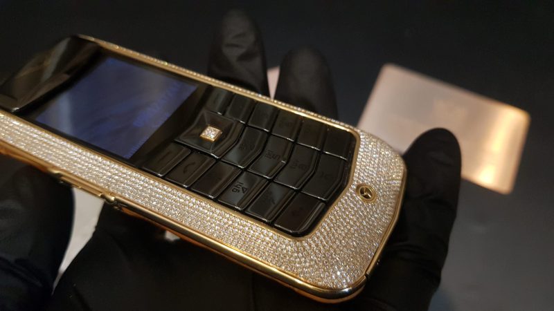 Kỳ Lân Luxury vertu constellation dinh full kim cuong da van ca sau 23 1 Vertu Constellation đính full kim cương da vân cá sấu