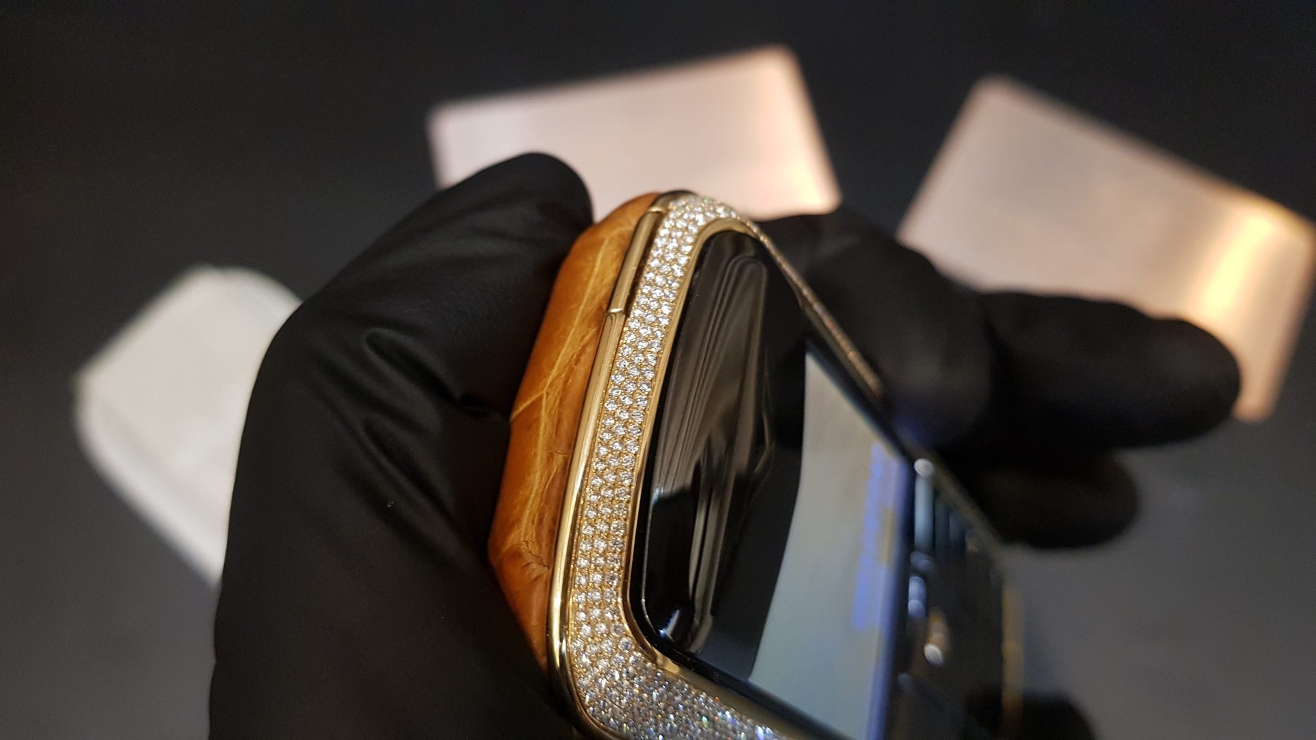 Kỳ Lân Luxury vertu constellation dinh full kim cuong da van ca sau 60 Vertu Constellation đính full kim cương da vân cá sấu