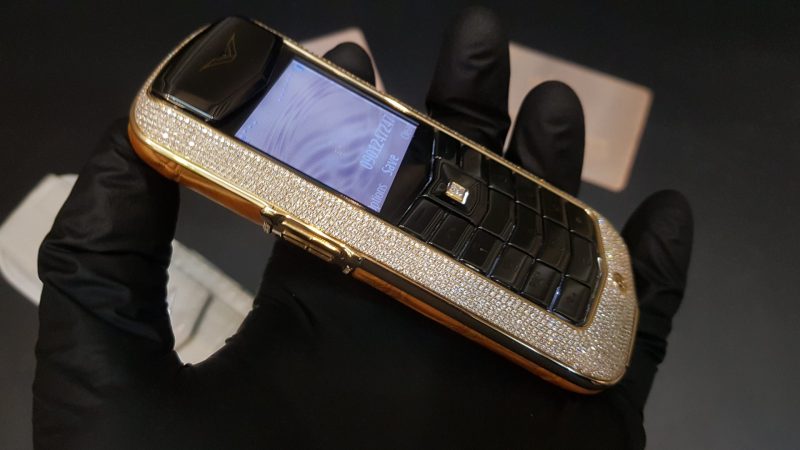 Kỳ Lân Luxury vertu constellation dinh full kim cuong da van ca sau 63 1 Vertu Constellation đính full kim cương da vân cá sấu