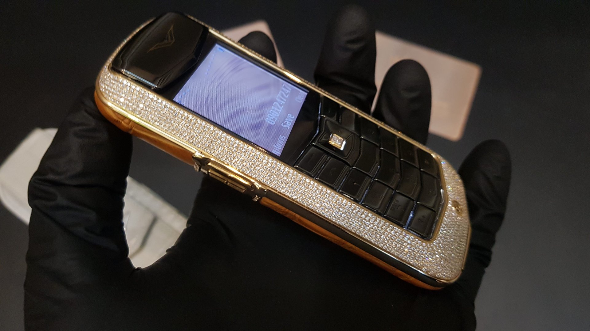 Kỳ Lân Luxury vertu constellation dinh full kim cuong da van ca sau 63 Vertu Constellation đính full kim cương da vân cá sấu