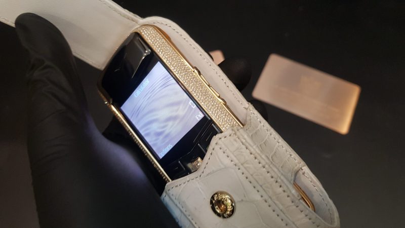 Kỳ Lân Luxury vertu constellation dinh full kim cuong da van ca sau 78 1 Vertu Constellation đính full kim cương da vân cá sấu