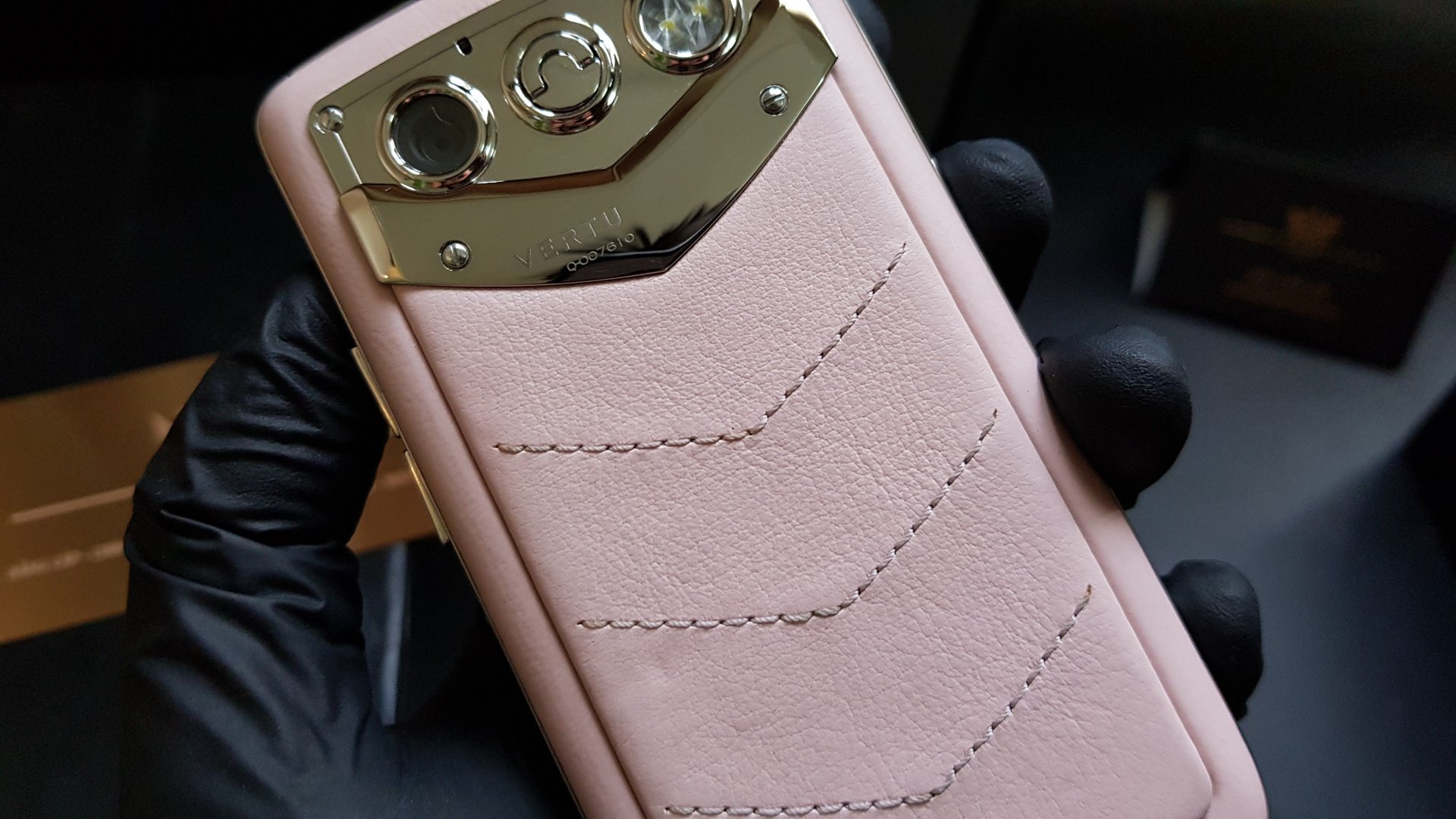 Kỳ Lân Luxury vertu constellation quest hong pastel fullbox 2 Vertu Quest pink fullbox