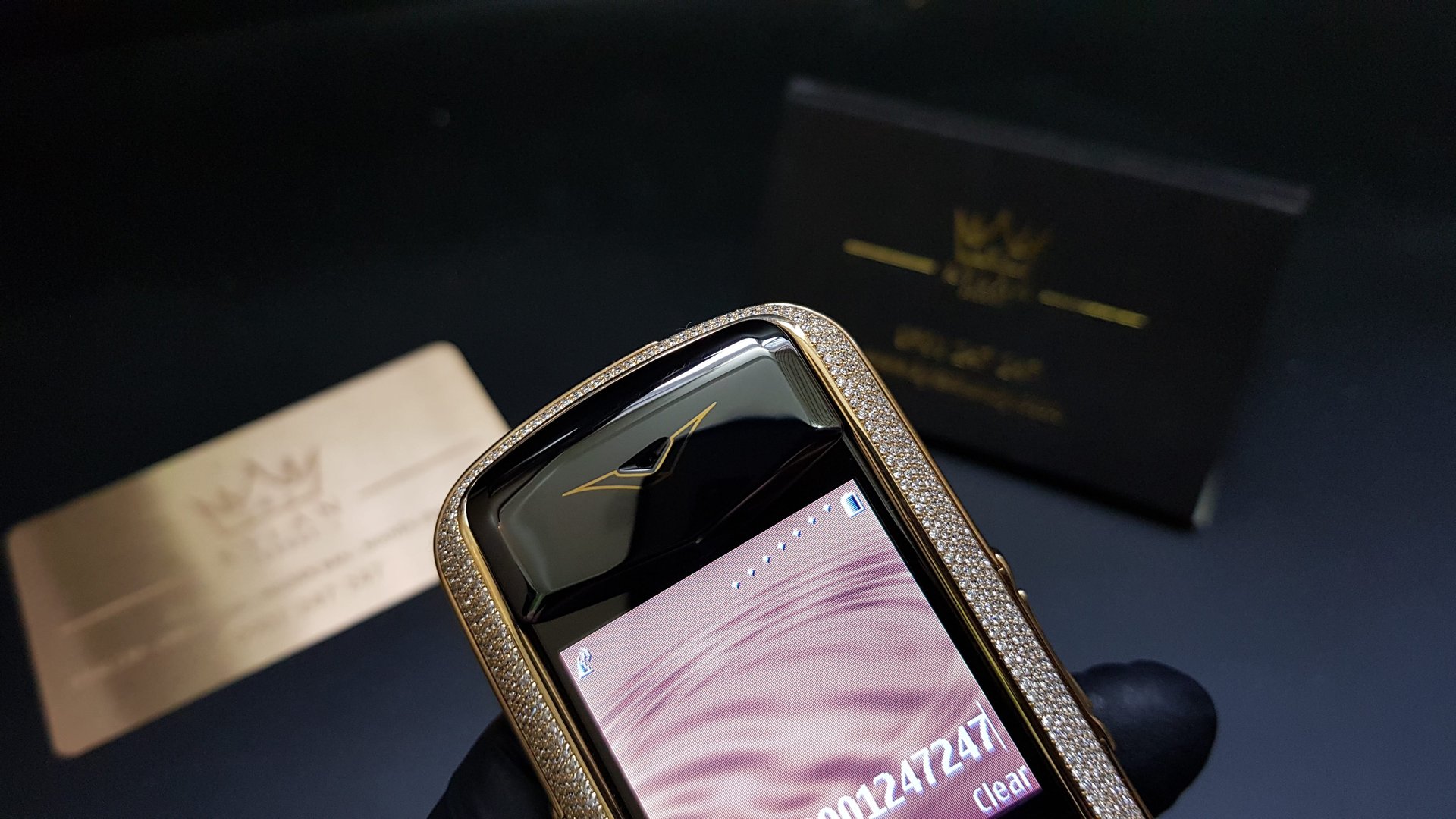 Kỳ Lân Luxury vertu constellation vang khoi full kim cuong 11 Vertu Constellation vàng khối đính full kim cương