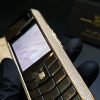 Vertu Constellation vàng khối đính full kim cương