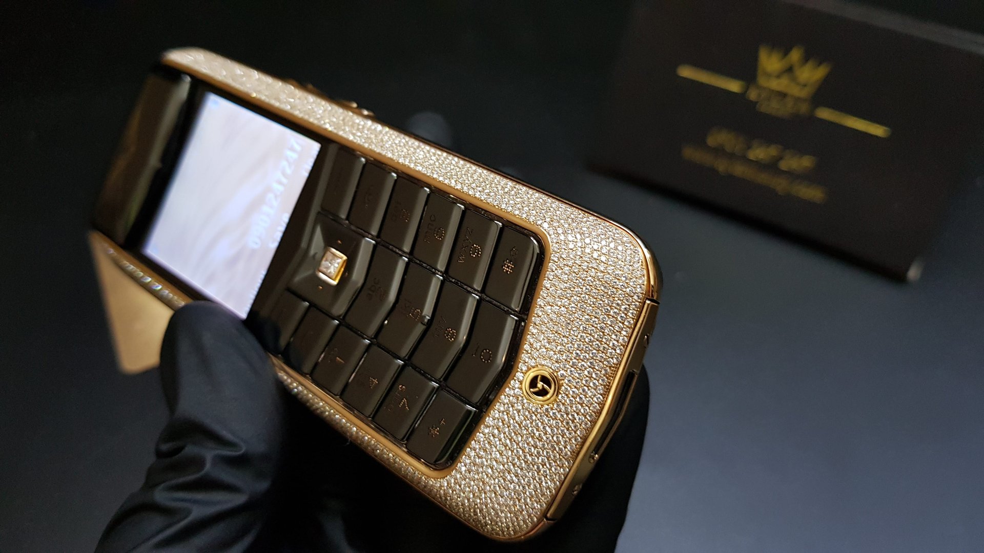 Kỳ Lân Luxury vertu constellation vang khoi full kim cuong 13 Vertu Constellation vàng khối đính full kim cương