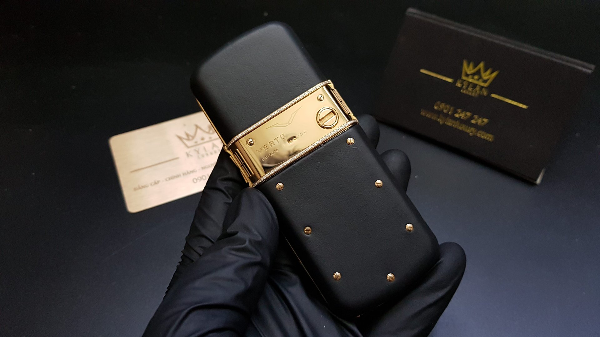Kỳ Lân Luxury vertu constellation vang khoi full kim cuong 18 Vertu Constellation vàng khối đính full kim cương