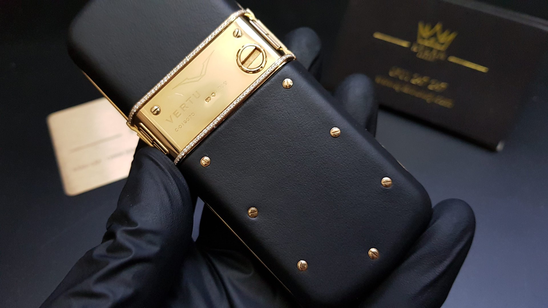 Kỳ Lân Luxury vertu constellation vang khoi full kim cuong 20 Vertu Constellation vàng khối đính full kim cương