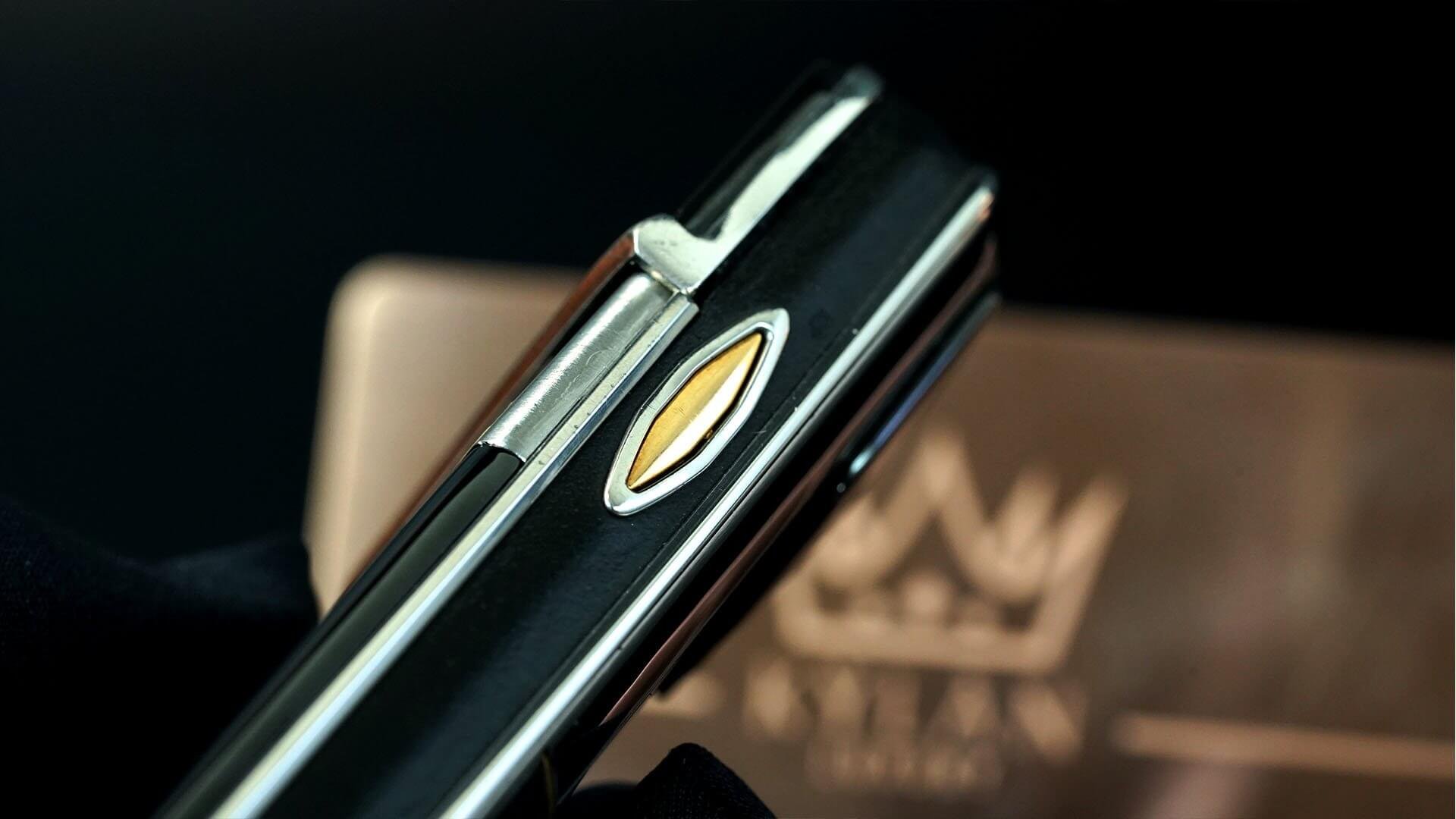 Kỳ Lân Luxury vertu signature m steel mix gold lemon 9 Vertu Signature M steel mix gold lemon