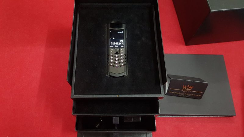 Kỳ Lân Luxury vertu signature s black pure fullbox 21 1 Vertu Signature S Black Pure fullbox nguyên hộp sách