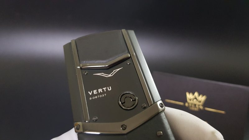 Kỳ Lân Luxury vertu signature s black pure fullbox 38 1 Vertu Signature S Black Pure fullbox nguyên hộp sách