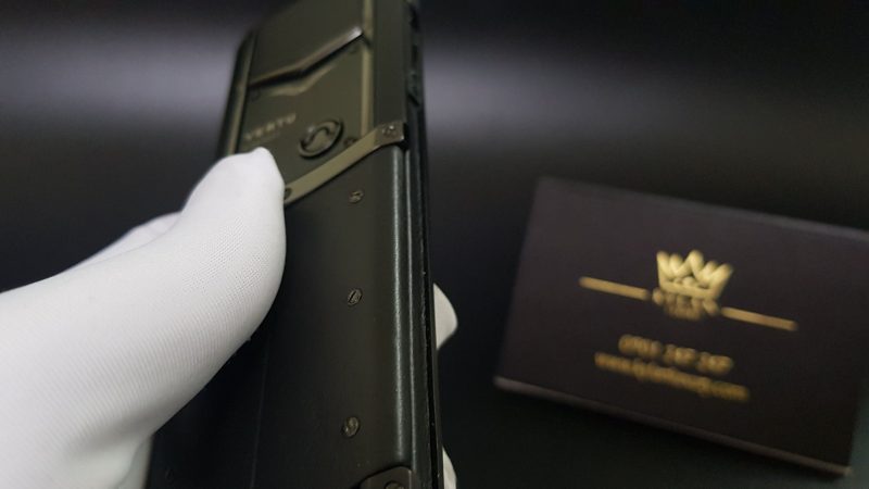 Kỳ Lân Luxury vertu signature s black pure fullbox 40 1 Vertu Signature S Black Pure fullbox nguyên hộp sách