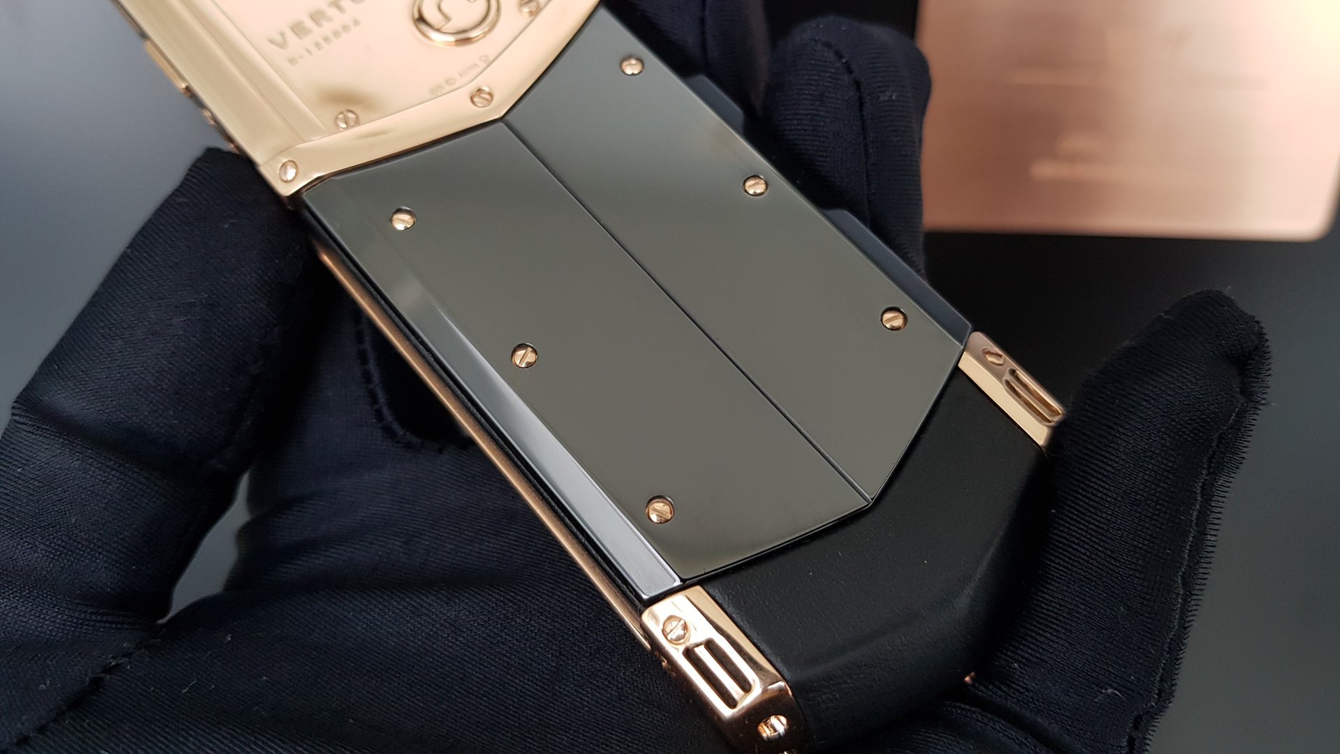 Kỳ Lân Luxury vertu signature s gold 25 Vertu Signature S Gold