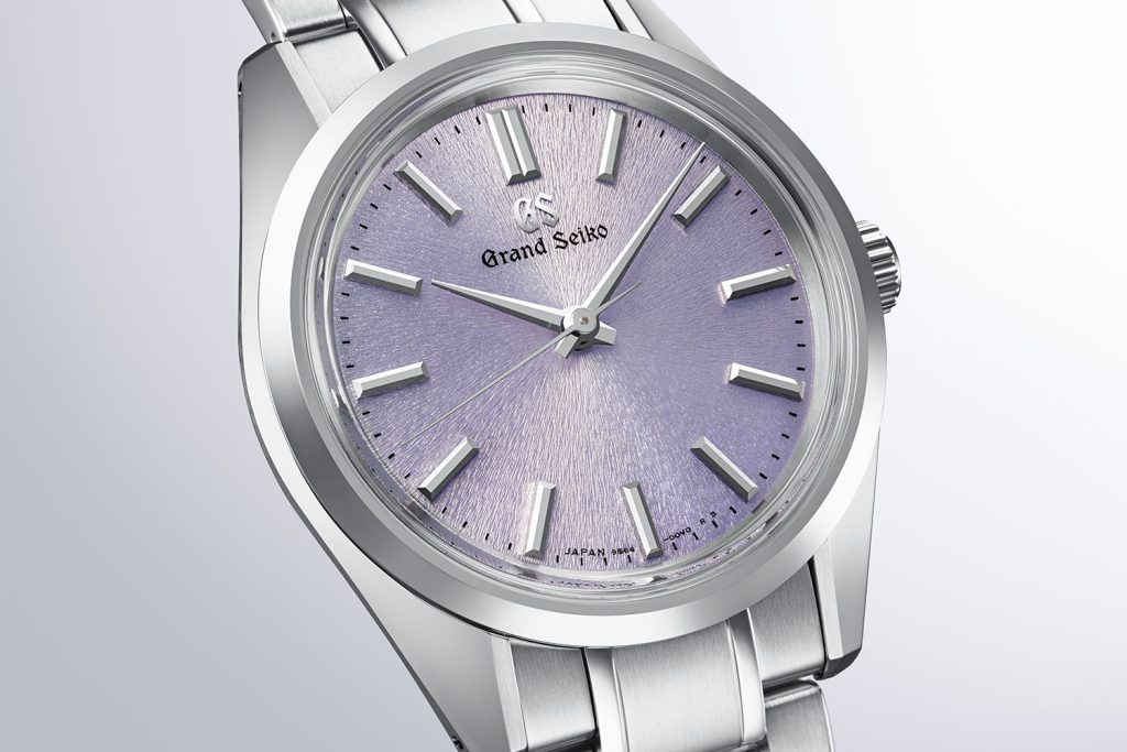 Grand Seiko Heritage lên dây cót bằng tay cơ học “Purple Kiri”