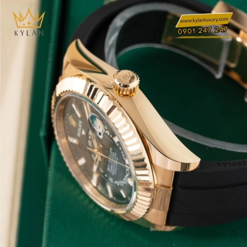 Đồng hồ Rolex Sky Dweller mặt xanh lá dây cao su 336238-0004