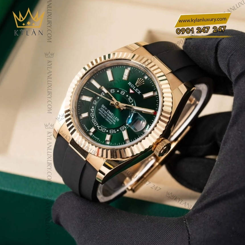 Kỳ Lân Luxury dong ho rolex sky dweller 336238 mat so xanh lam 5 Đồng hồ Rolex Sky Dweller mặt xanh lá dây cao su 336238-0004