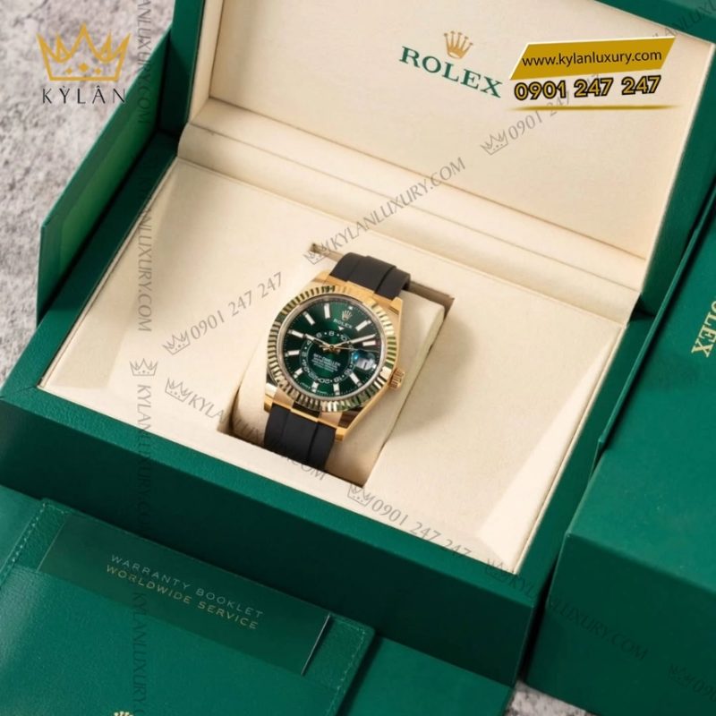 Đồng hồ Rolex Sky Dweller mặt xanh lá dây cao su 336238-0004