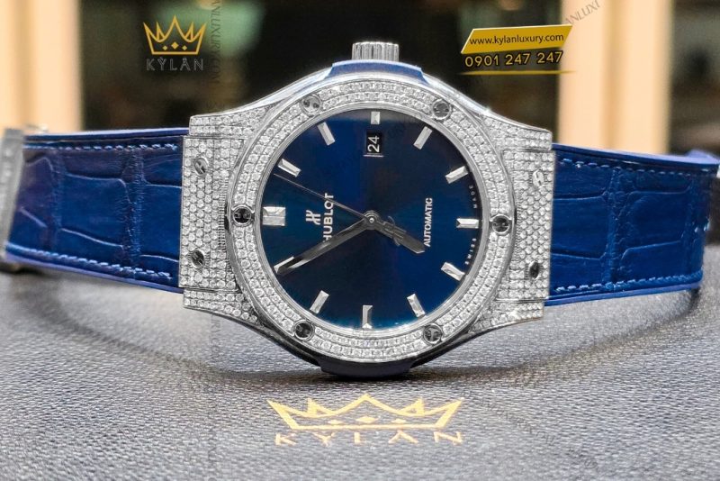 Đồng hồ Hublot Classic Fusion Blue Titanium Pave 42mm